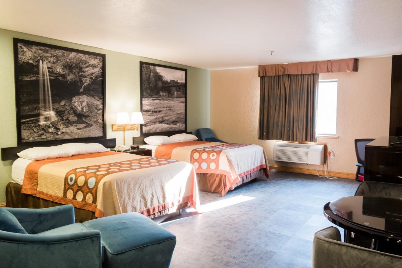 Super 8 By Wyndham Uniontown Pa Hotel Ngoại thất bức ảnh