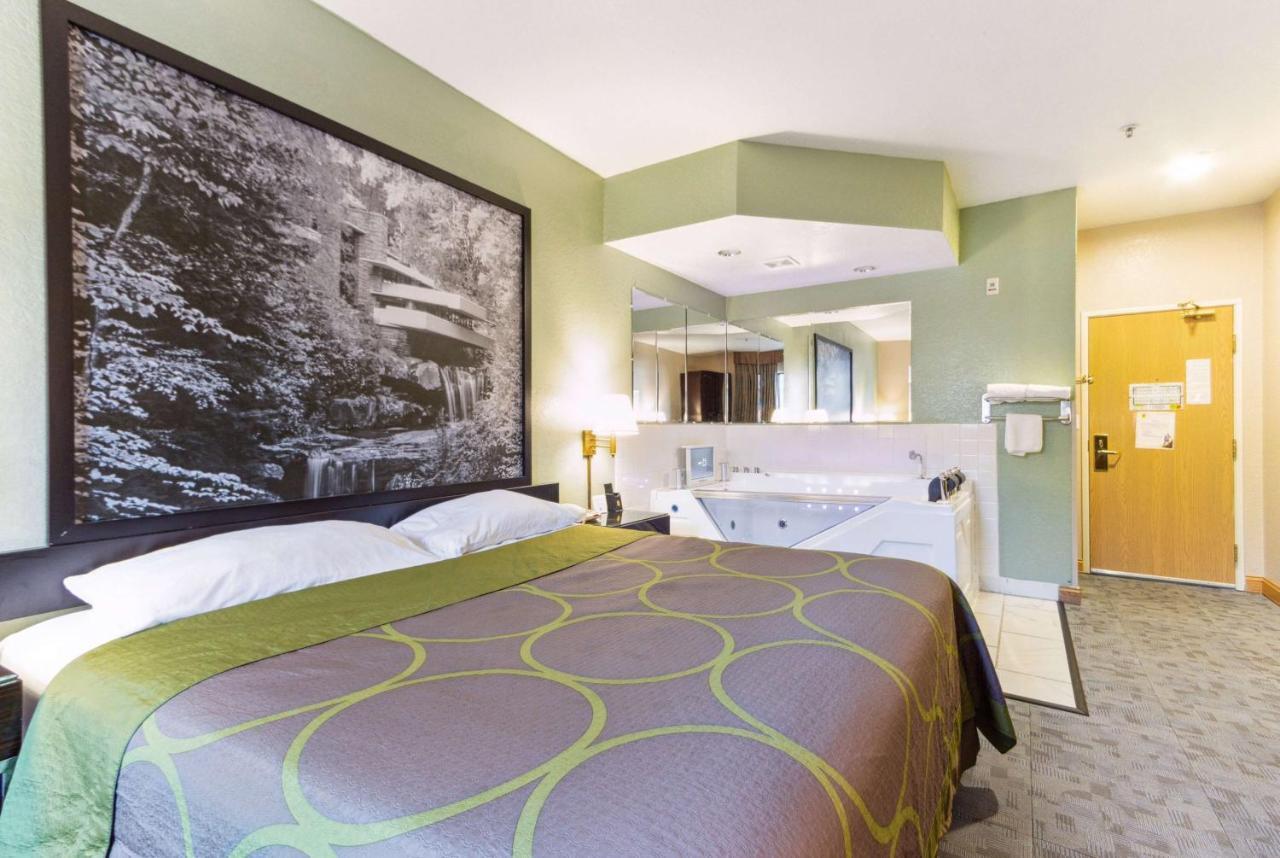 Super 8 By Wyndham Uniontown Pa Hotel Ngoại thất bức ảnh